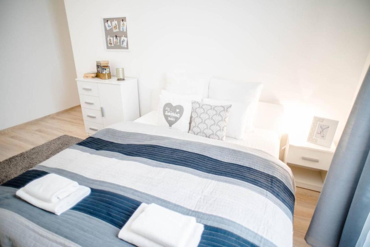 Apartament Comfy, Renewed 3 Bedroom In Center Budapesta